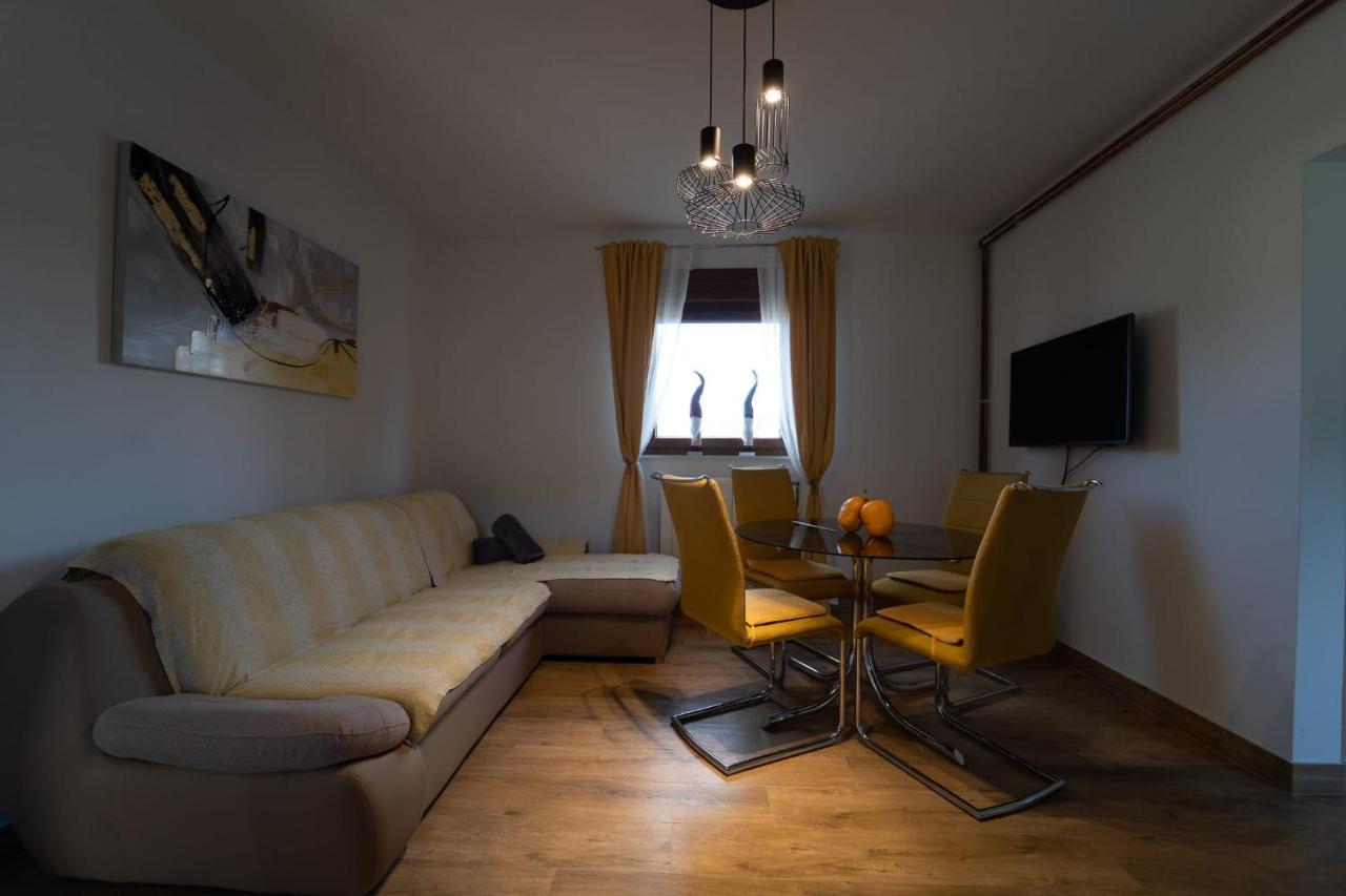 House Malkoc Apartment Saborsko ภายนอก รูปภาพ